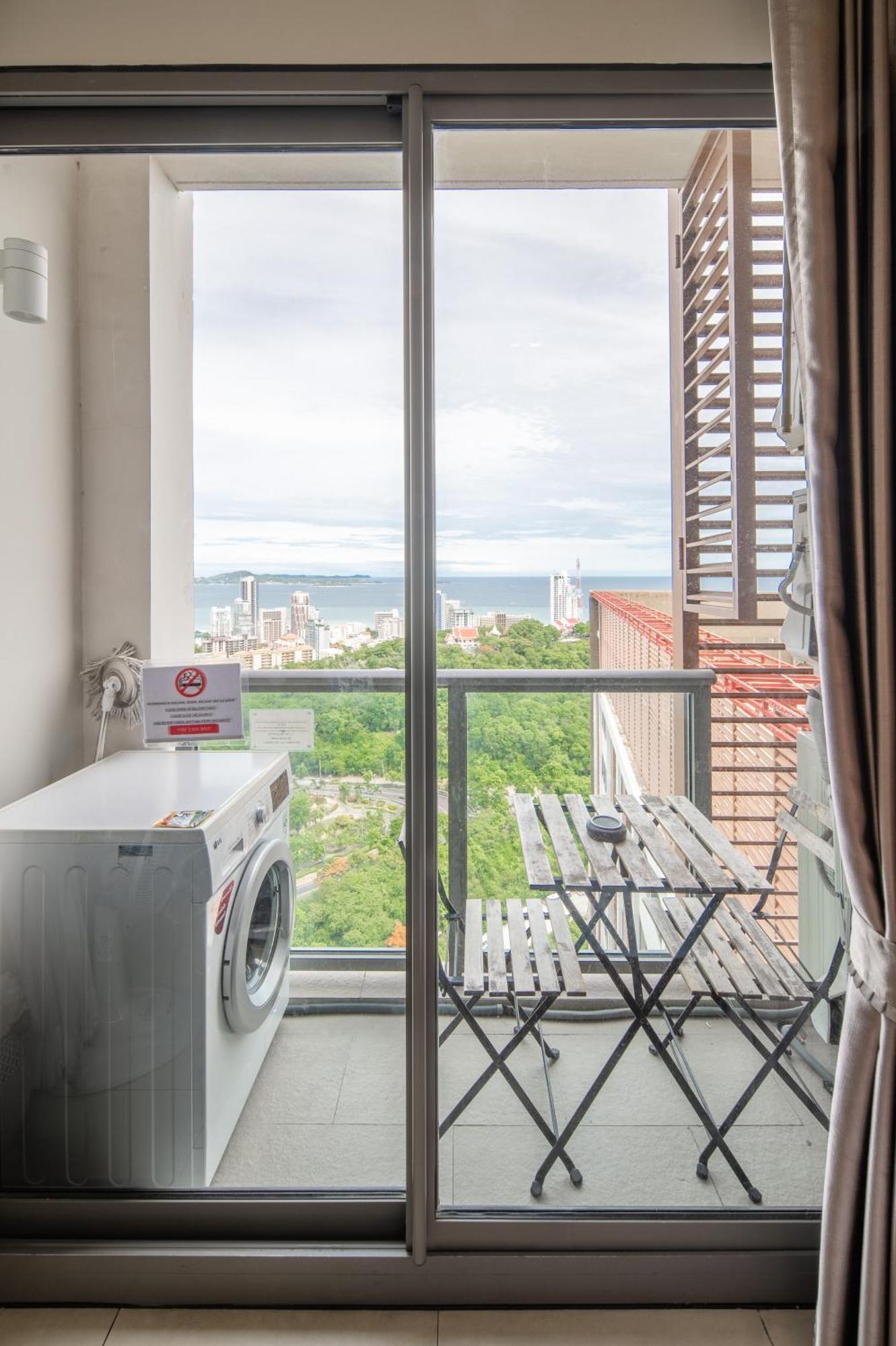 Unixx Pattaya By Alvin Apartment Exterior foto